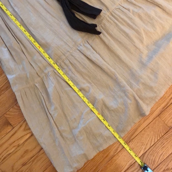 Stunning halter-top maxi dress with underlining - Picture 6 of 7